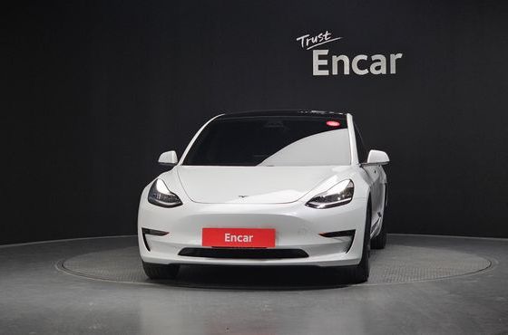 Tesla Model 3 Standard Range Plue RWD — пробег 70 034 км — фото 3 из 5