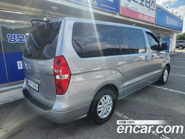Hyundai Starex 5-Seater VAN Smart — пробег 145 000 км — фото 3 из 5