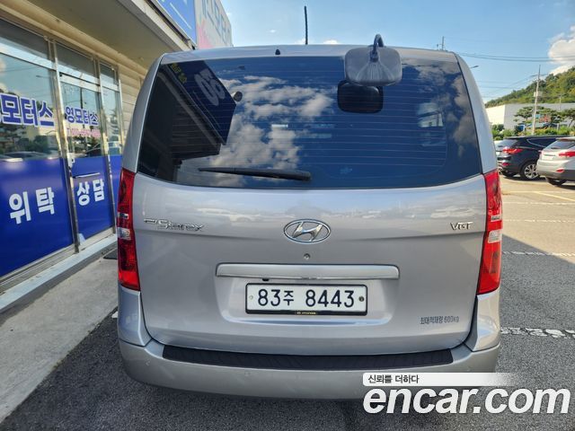 Hyundai Starex 5-Seater VAN Smart — пробег 145 000 км — фото 4 из 5