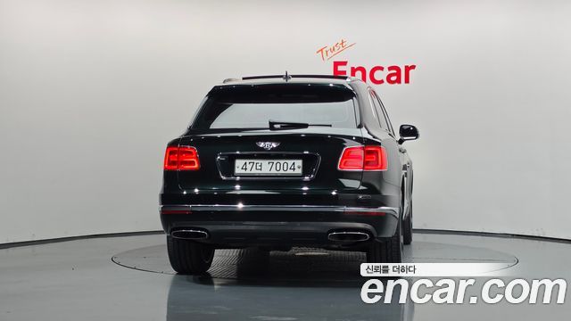Bentley Bentayga из Кореи Encar