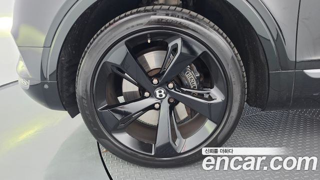 Bentley Bentayga из Кореи Encar