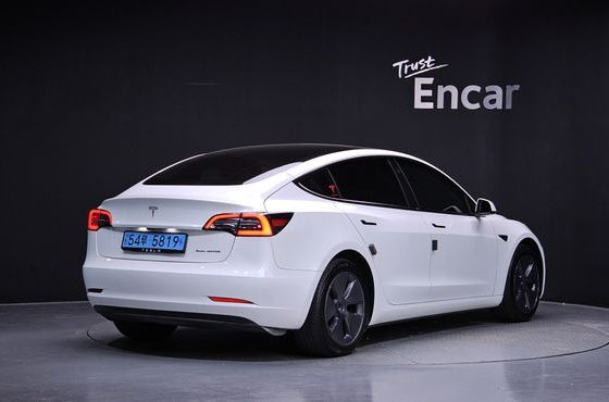 Tesla Model 3 Long Range AWD — пробег 82 802 км — фото 2 из 5