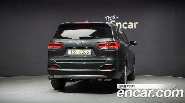 Kia Sorento Diesel 2.0 2WD Prestige — пробег 62 890 км — фото 4 из 5