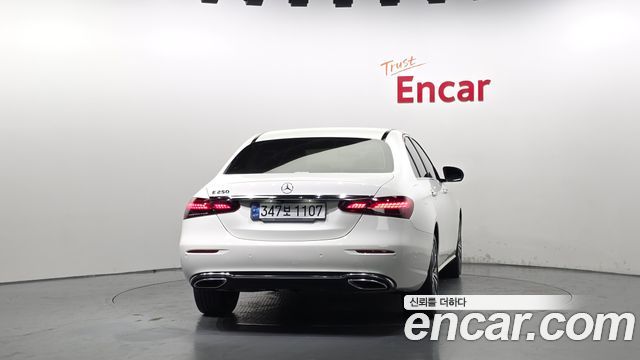 Mercedes-Benz E-Class из Кореи Encar