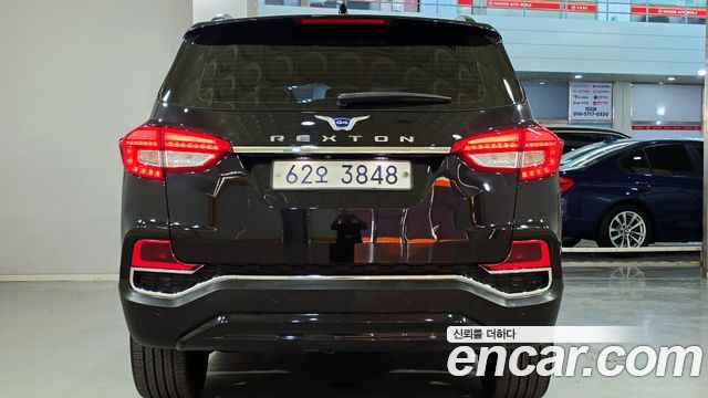 Ssangyong Rexton из Кореи Encar