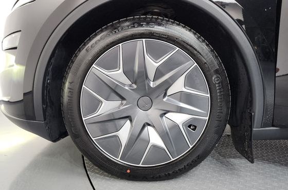 Tesla Model Y L Long Range AWD — пробег 7 599 км — фото 5 из 5