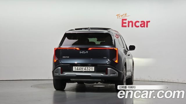 Kia Seltos из Кореи Encar