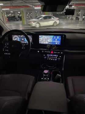 Kia Carnival Diesel 9-Seater Hi-Limousine Signature — пробег 172 150 км — фото 4 из 5