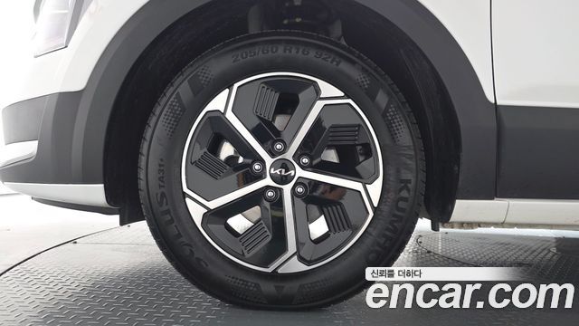 Kia Niro Best Selection — пробег 10 073 км — фото 5 из 5
