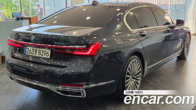 BMW 7-Series 740Li xDrive Design Pure Excellence — пробег 133 952 км — фото 2 из 5