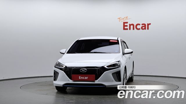 Hyundai Ioniq Q — пробег 171 736 км — фото 3 из 5