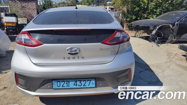 Hyundai Ioniq I — пробег 162 000 км — фото 3 из 5