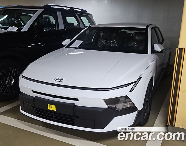 Hyundai AVANTE 2.0 Modern — пробег 5 км — фото 1 из 5
