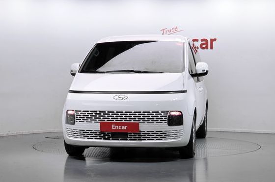 Hyundai Staria Cargo 5-Seater Modern — пробег 90 740 км — фото 3 из 5
