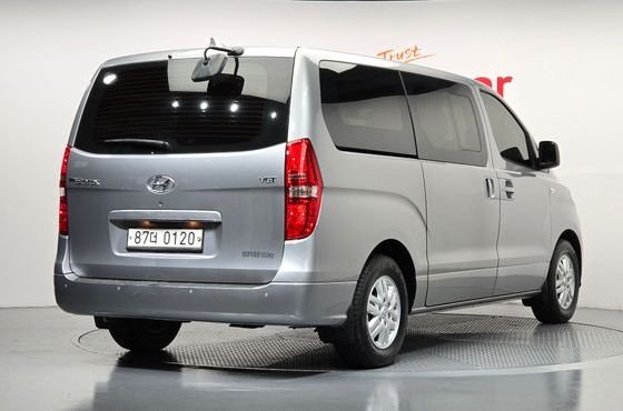 Hyundai Starex Van 5-Seater Modern — пробег 109 712 км — фото 2 из 5