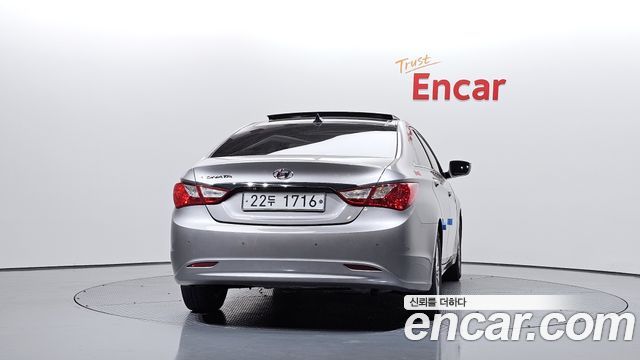 Hyundai Sonata LPi Top — пробег 139 668 км — фото 4 из 5