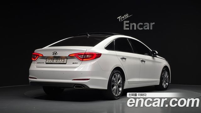 Hyundai Sonata 1.7 Diesel Smart Special — пробег 123 917 км — фото 2 из 5
