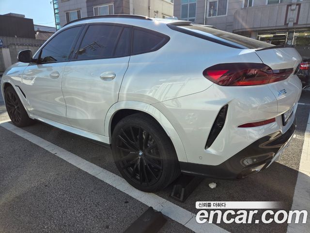 BMW X6 xDrive40d M Sport Online Exclusive — пробег 4 300 км — фото 3 из 5