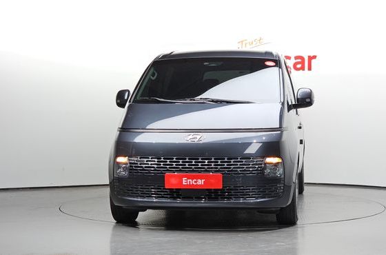Hyundai Staria Tourer 9-Seater Modern — пробег 75 118 км — фото 3 из 5