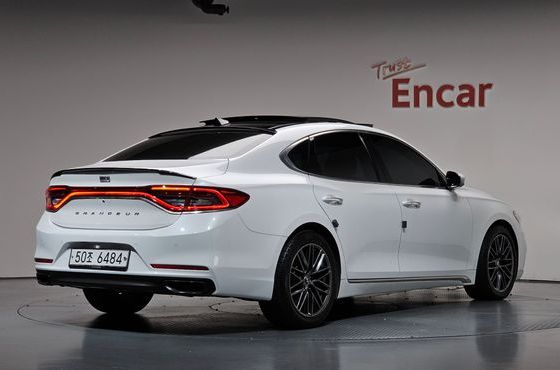 Hyundai Grandeur 2.2 Diesel Premium Special — пробег 165 486 км — фото 2 из 5