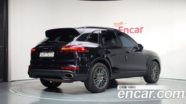 Porsche Cayenne 3.0 Diesel Platium Edition 958 — пробег 150 736 км — фото 2 из 5