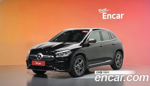 Mercedes-Benz GLA-Class GLA250 4MATIC — пробег 15 017 км — фото 1 из 5