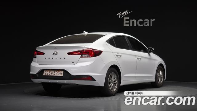 Hyundai AVANTE 1.6 Smart — пробег 4 635 км — фото 2 из 5