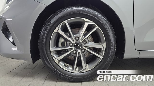 Kia K3 из Кореи Encar