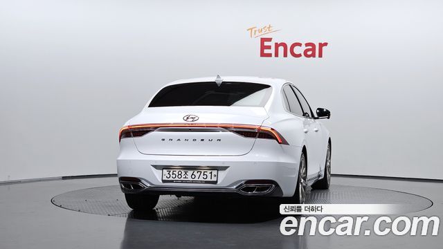 Hyundai Grandeur из Кореи Encar
