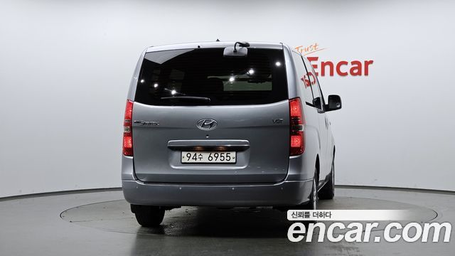 Hyundai Starex Van 3-Seater Smart — пробег 124 615 км — фото 4 из 5
