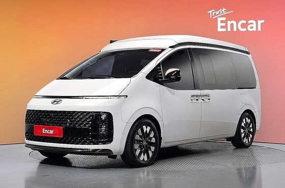 Hyundai Staria 4WD Camper Prestige Camper 11Seater — пробег 18 455 км — фото 1 из 5