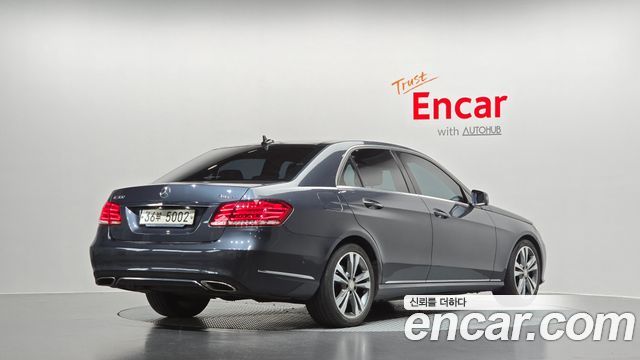 Mercedes-Benz E-Class E300 4MATIC Avantgarde — пробег 103 837 км — фото 2 из 5