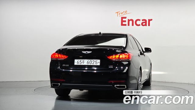 Hyundai Genesis из Кореи Encar