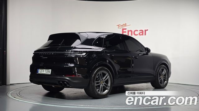 Porsche Cayenne 3.0 — пробег 27 722 км — фото 2 из 5