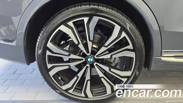 BMW X7 xDrive 40i Design Pure Excellence Frist Edition 6STR — пробег 39 482 км — фото 5 из 5