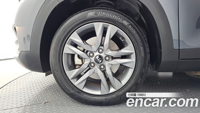 Kia Seltos из Кореи Encar