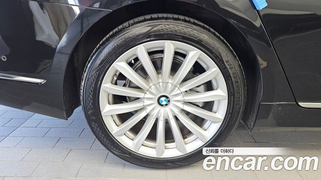 BMW 7-Series 730d xDrive — пробег 249 891 км — фото 5 из 5