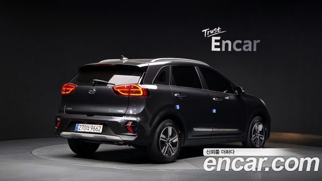 Kia Niro 1.6 HEV Prestige — пробег 80 348 км — фото 2 из 5