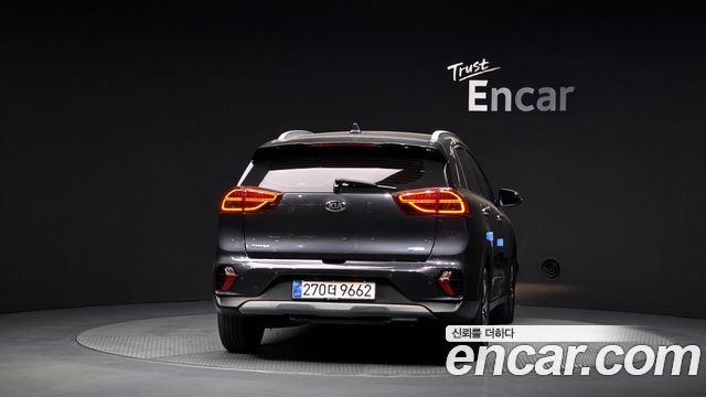 Kia Niro 1.6 HEV Prestige — пробег 80 348 км — фото 4 из 5