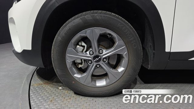 Kia Seltos из Кореи Encar
