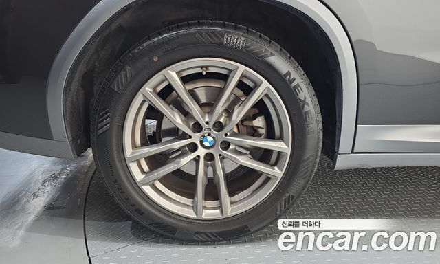BMW X4 xDrive20i M Sport X — пробег 93 437 км — фото 5 из 5