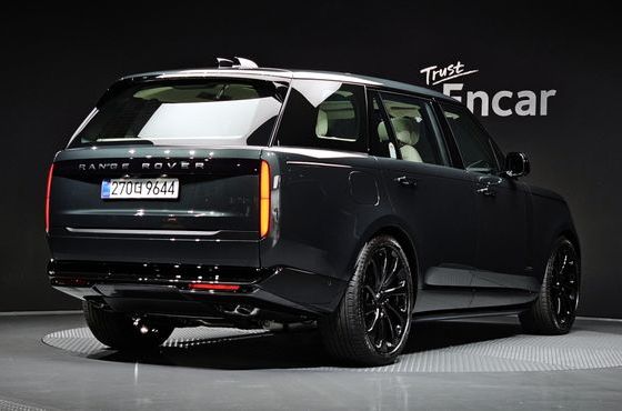 Land Rover Range Rover P530 Autobiography Long Wheel Base — пробег 18 км — фото 2 из 5