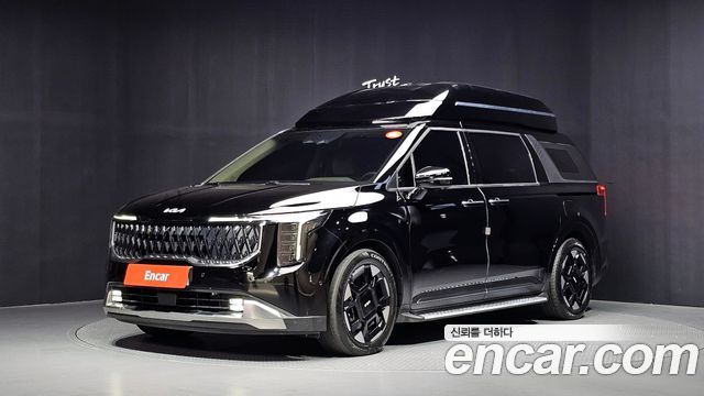 Kia Carnival Diesel 9-Seater Hi Limousine Signature — пробег 85 163 км — фото 1 из 5