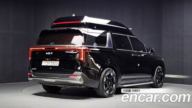 Kia Carnival Diesel 9-Seater Hi Limousine Signature — пробег 85 163 км — фото 2 из 5
