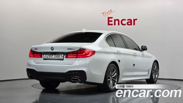 BMW 5-Series 520d xDrive M Sport Package Plus — пробег 197 655 км — фото 2 из 5