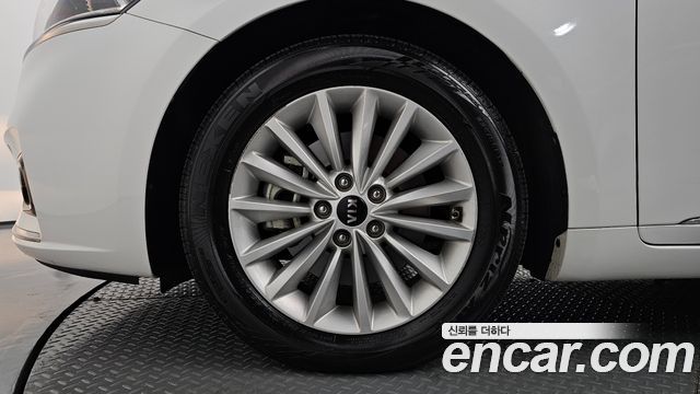 Kia K7 из Кореи Encar