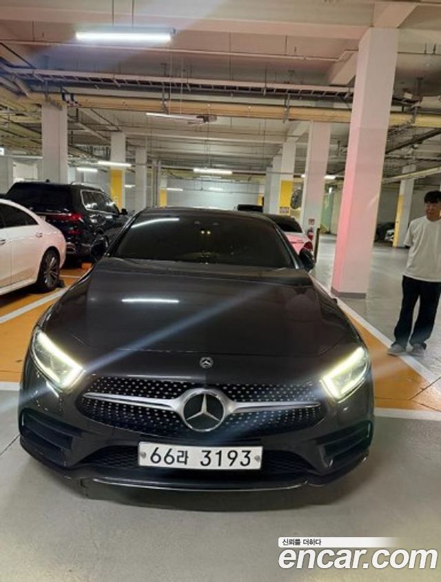 Mercedes-Benz CLS-Class CLS400d 4MATIC AMG Line — пробег 127 860 км — фото 1 из 2