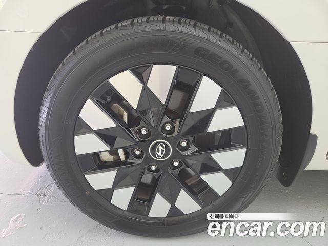 Hyundai Staria из Кореи Encar