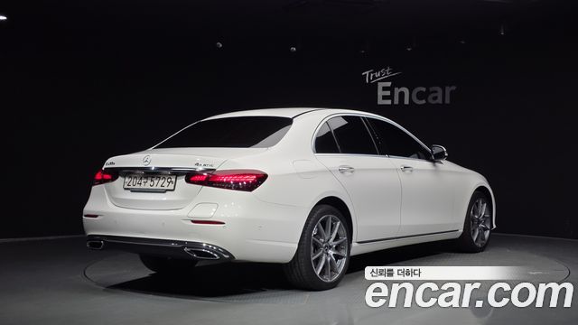 Mercedes-Benz E-Class из Кореи Encar