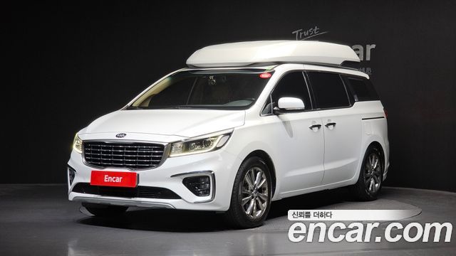 Kia Carnival 9-Seater Hi-Limousine Prestige — пробег 265 816 км — фото 1 из 5